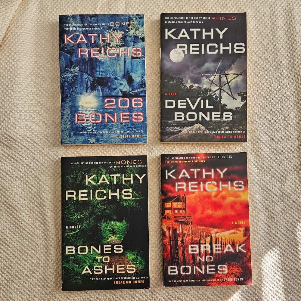 Kathy Reichs - 206 Bones, Devil Bones, Bones to Ashes, Break no Bones -Paperback